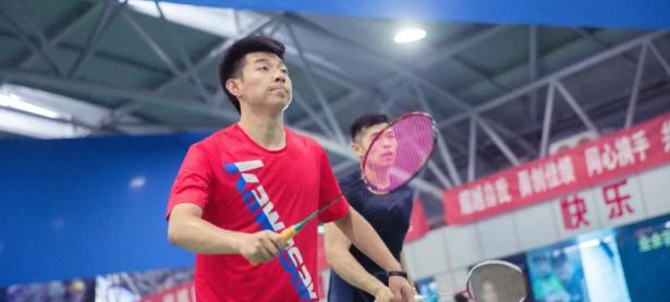 柔道赛场再起风云：齐鲁赤兔队小胜中原火箭队，脚步移动更到位教练团队居功至伟的简单介绍