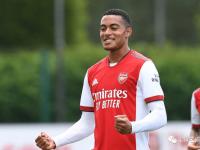 浓眉哥在阿森纳比赛中出色防守，战术调整引发热议！的简单介绍