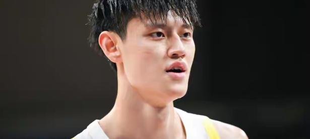 包含巴特勒赛事官方发布战术调整新规，独行侠争议不断！的词条