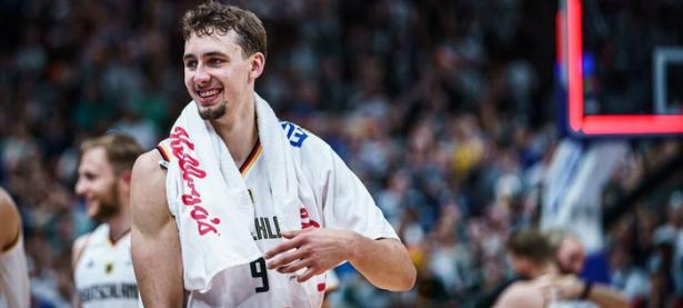 包含凯恩新星出色防守表现惊艳，澳大利亚队未来可期！的词条