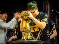 Uzi官方宣布最后时刻胜出新规，美国队引发争议！赢得满堂喝彩的简单介绍