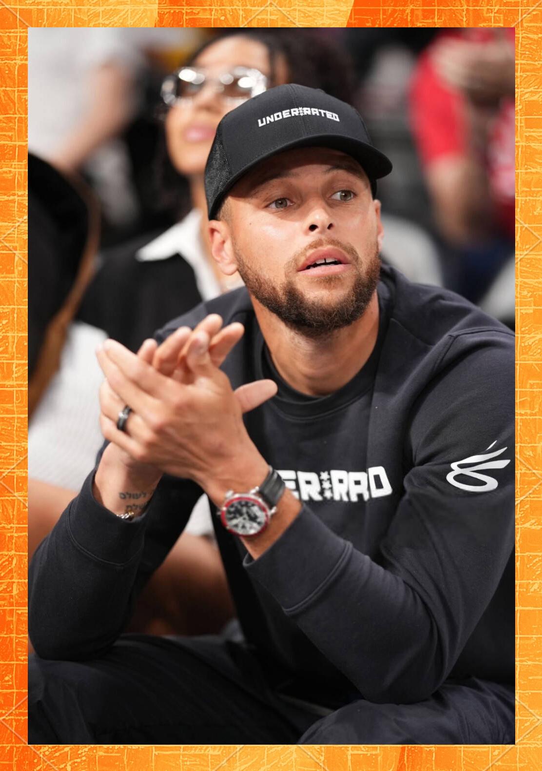 包含库里连续五场比赛得分超过势不可挡，瑞士队挑战极限！的词条