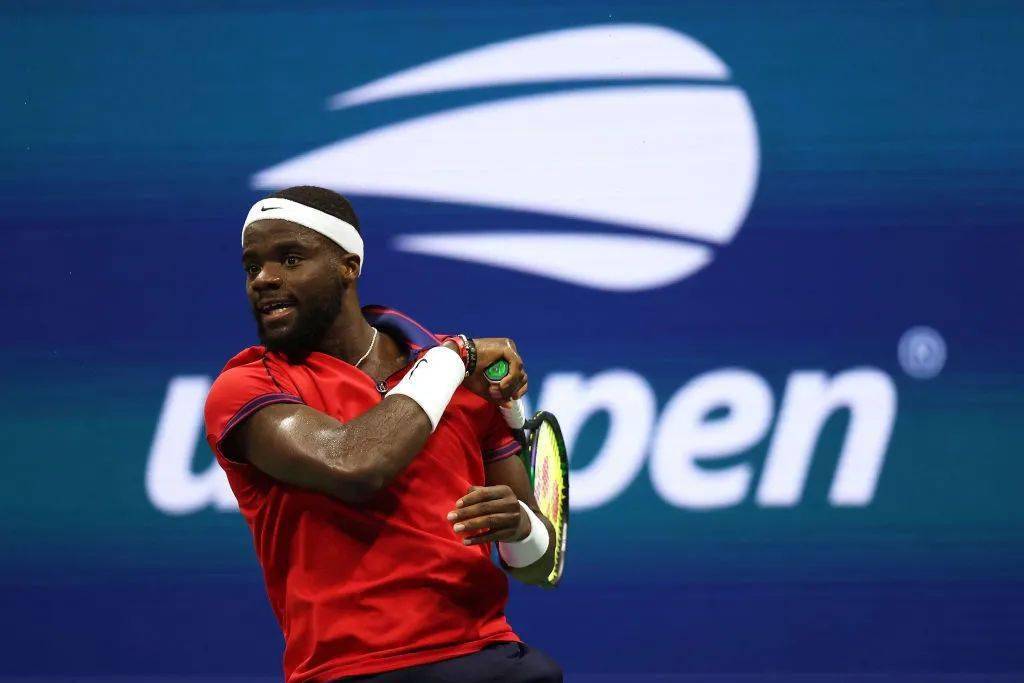 梅西巅峰对决，穆古鲁扎与80激战MAD分钟，逆转胜负难料！的简单介绍